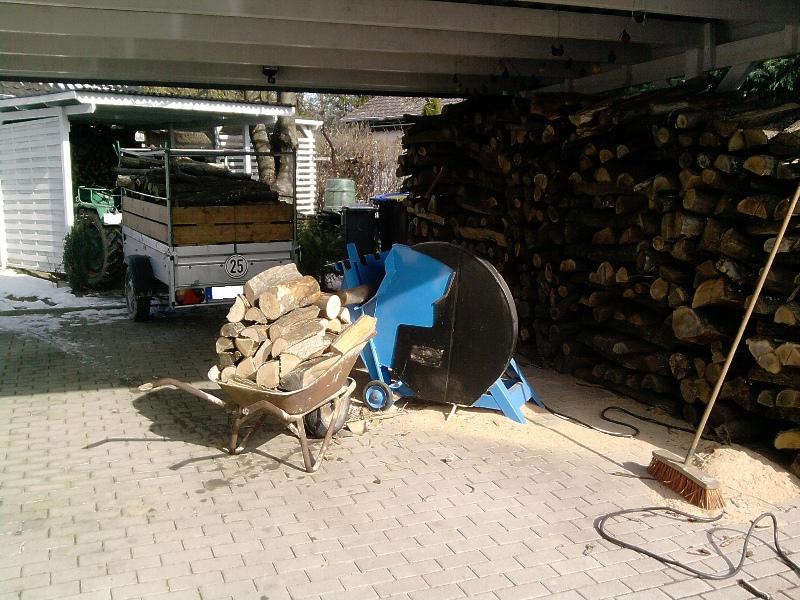 Holz ablängen.jpg