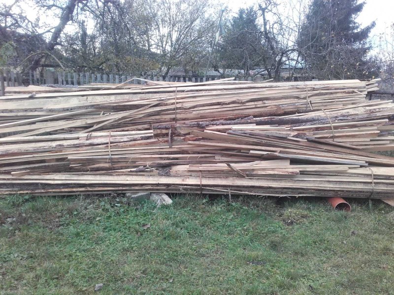 2019-11-15 Abfallholz 1.jpg