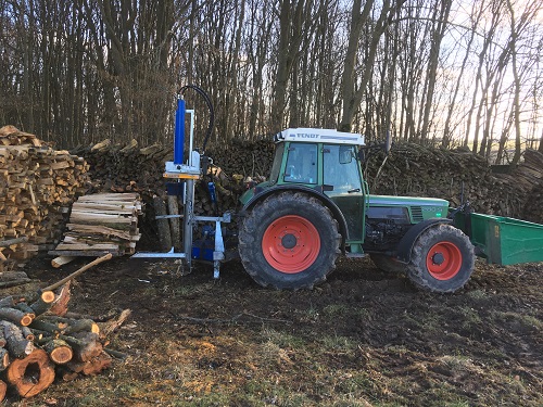 Fendt Binderberger 12 t.JPG