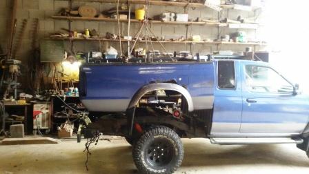 5. Alte Ladefläche abbauen 2.jpg