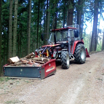 Traktor mit SW und Rosensteiner - sammeln.jpg