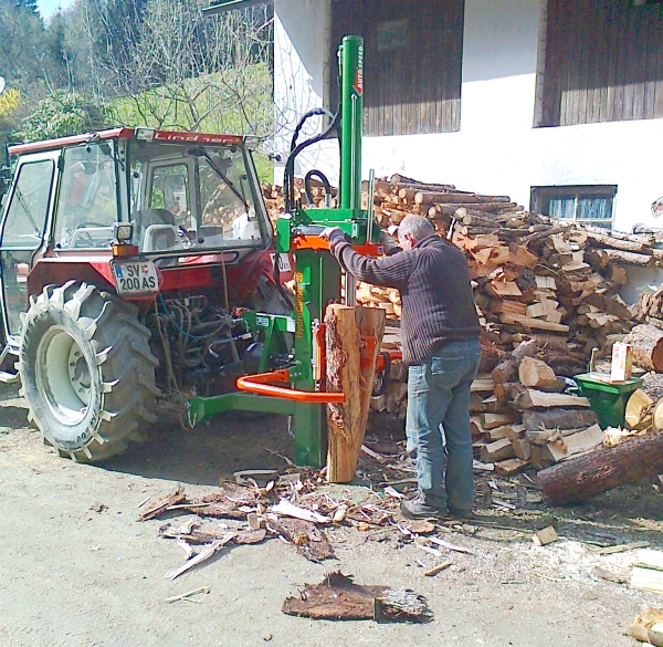 Traktor mit Posch HC 20 to_2.jpg