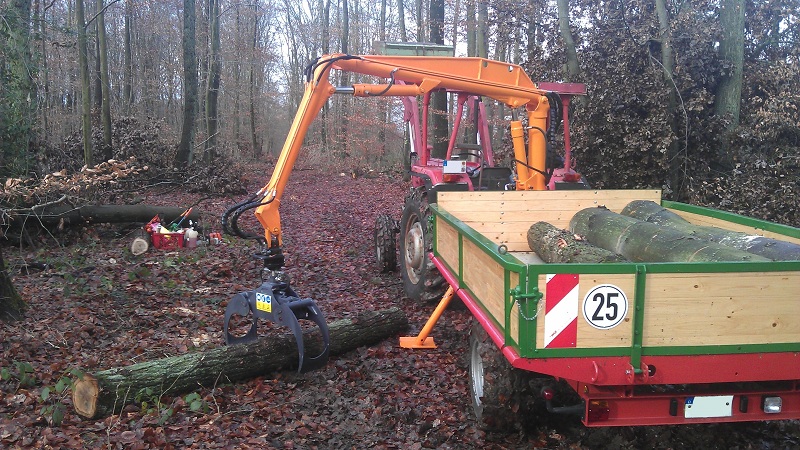 Erster Einsatz des neuen Rückewagens.jpg