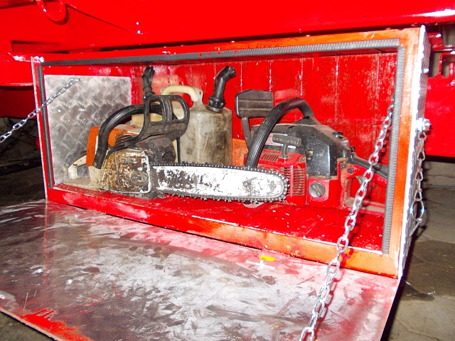 Kipper Motorsägenkiste 014.jpg