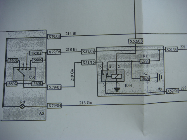 Schaltplanauschnitt Schneidwerkswahlschalter und Schneidwerksrelais.JPG