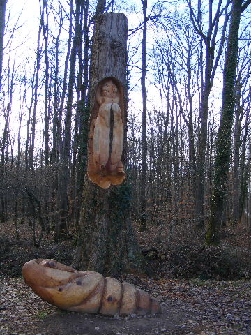 Holzskulpturen-0001.JPG