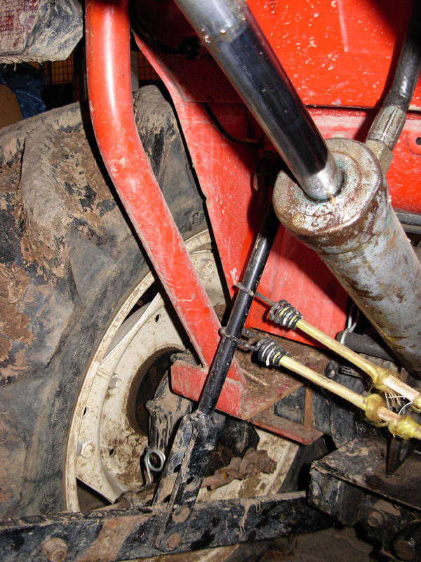 Befestigung Überrollbügel-2.jpg