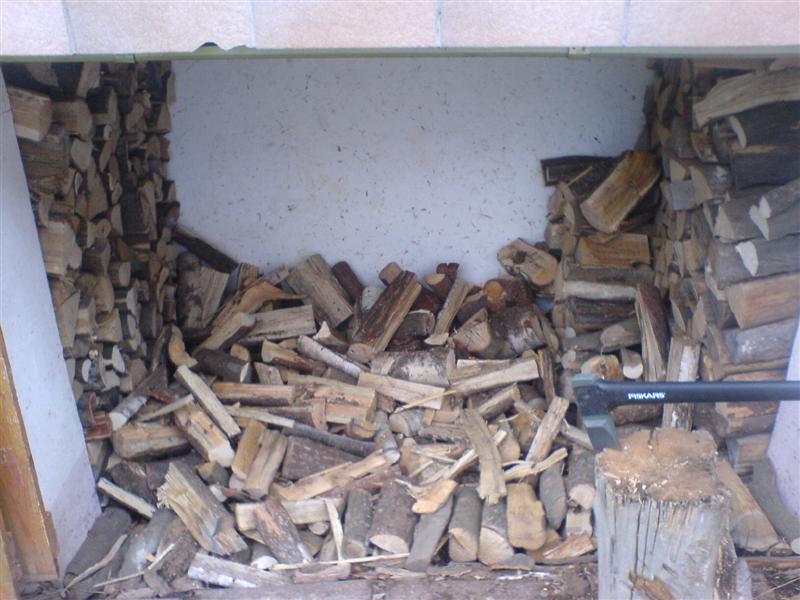 Holzlager (Medium).JPG