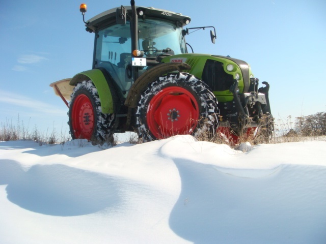 1. N-Schnee-Gabe An der Schneewehe.jpg