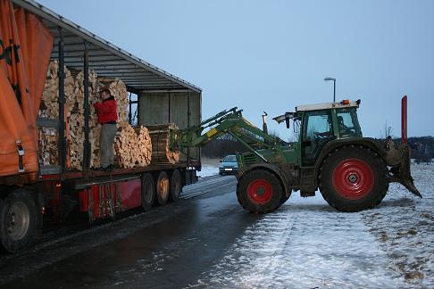 Holzverladung 0501.JPG