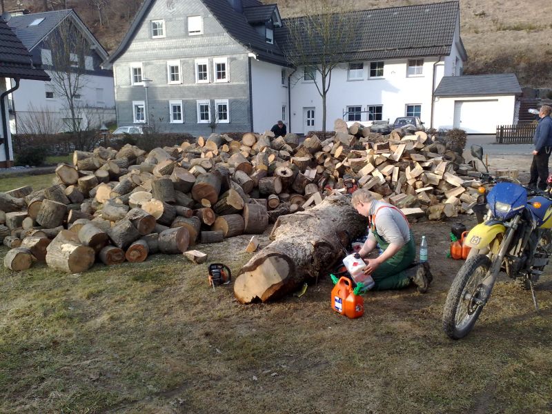 09Werk von 2 Mann 1 Tag schneiden2.jpg