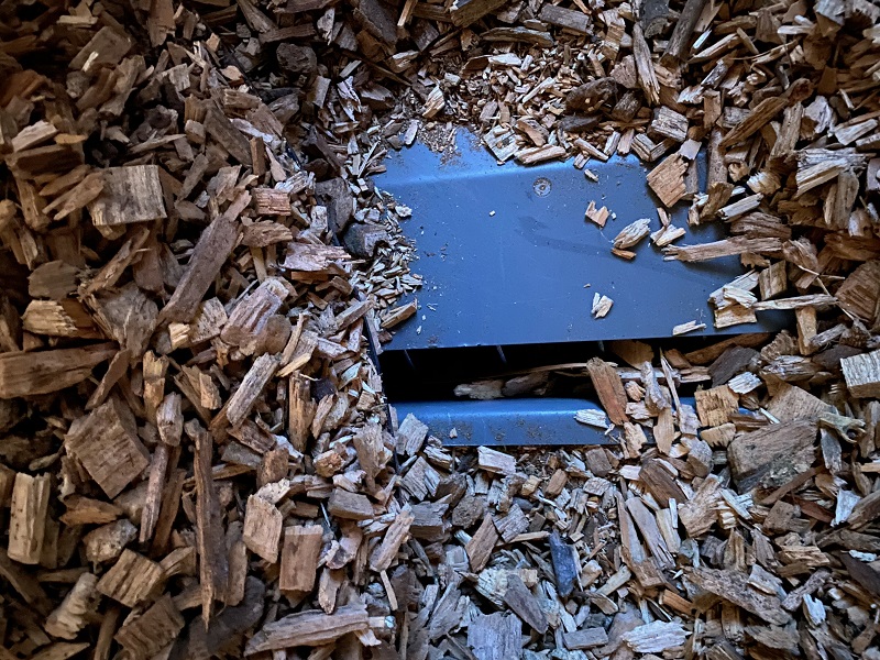 Öffnung zur Austragungsschnecke.jpg