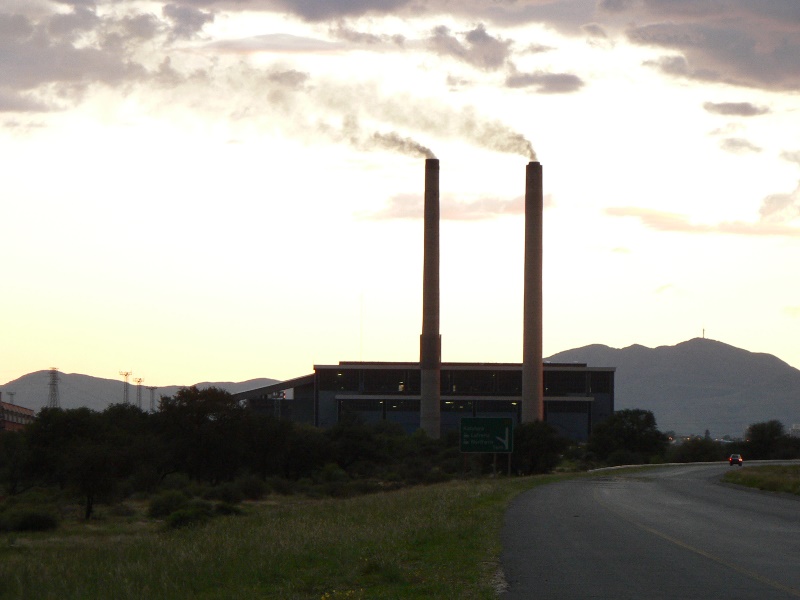 Windhuk_Kohlekraftwerk_120_MW.jpg
