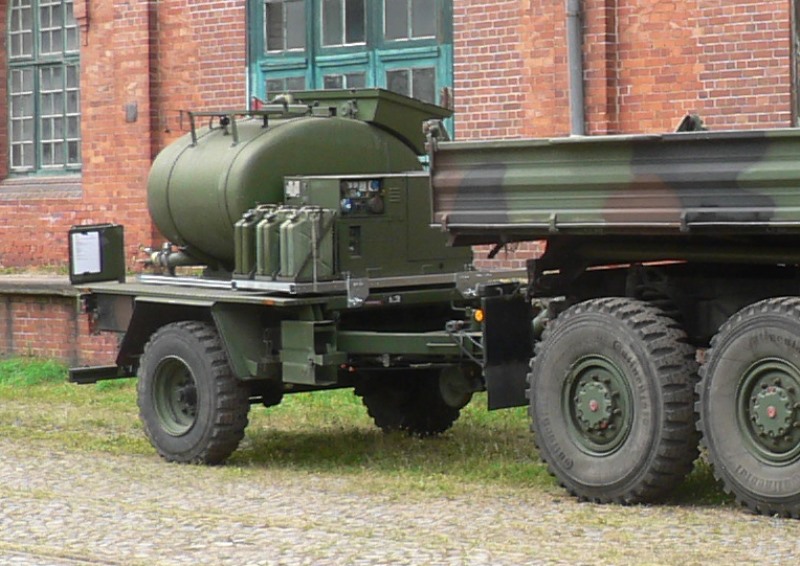 Anhänger_E_Wasser (1).jpg