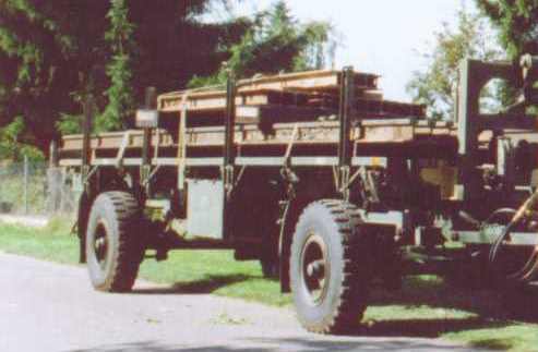 Flachbettanhänger_a.jpg