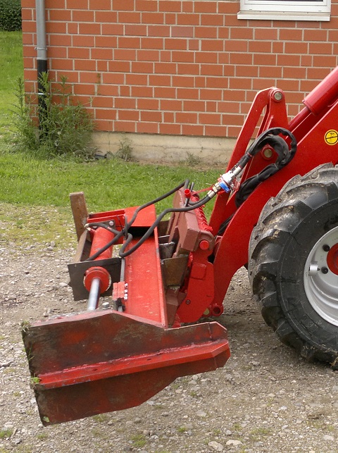 Spalter eingekippt.jpg