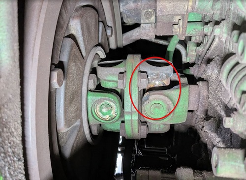 Kardangelenk John Deere.jpg