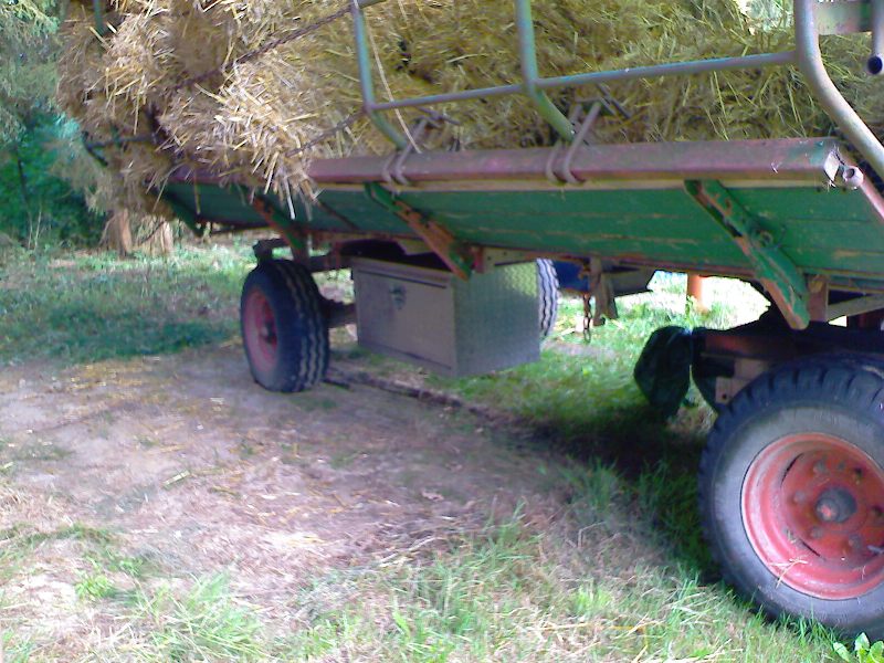 IMG002.jpg