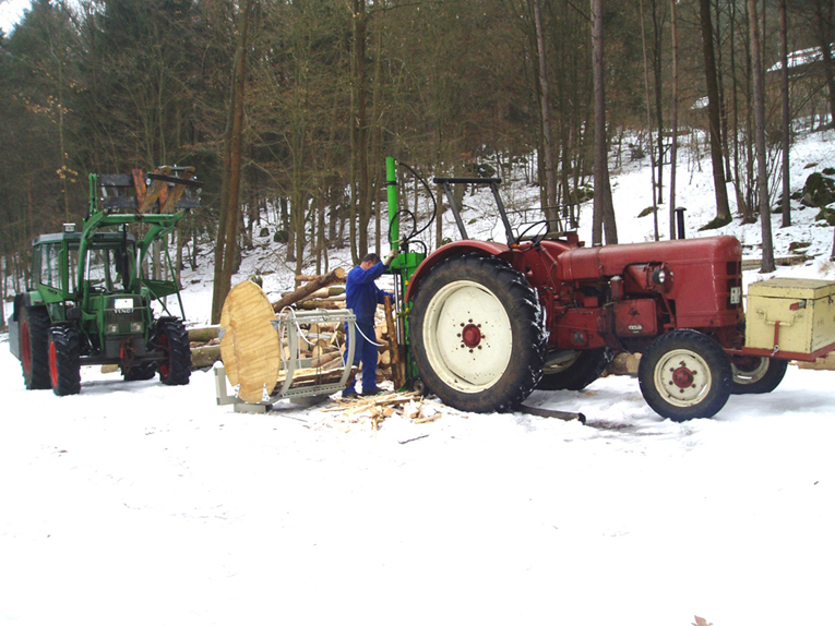 Holzbündelgerät 004.jpg