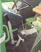 73Deutz13006ohjaamo.jpg