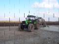 Deutz-Fahr DX 230 beim Güllefahren.jpg