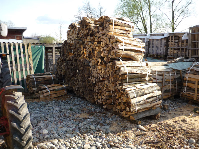 Bündel gestapelt.jpg