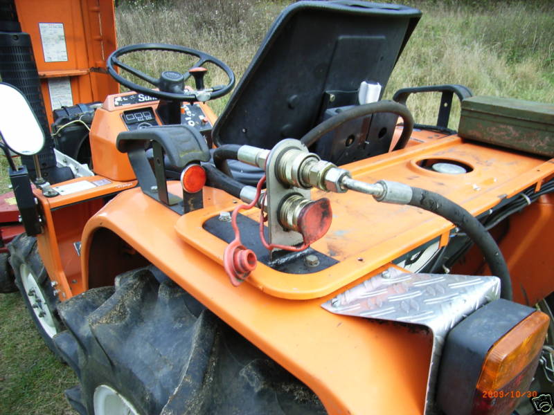 Kubota B1702 (9).JPG
