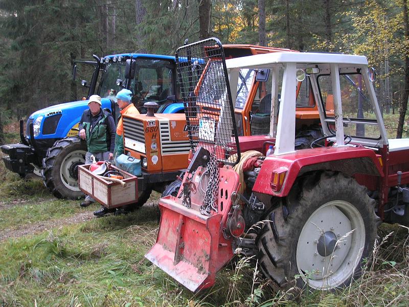 NH_T5030+FIAT_680H_+STEYR545_PA280066_2.JPG