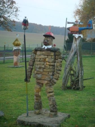 Mann aus Stein beim Moritz.JPG