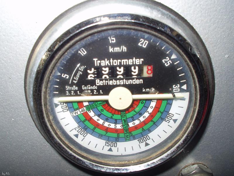 Traktormeter_STEYR_545_6000.JPG