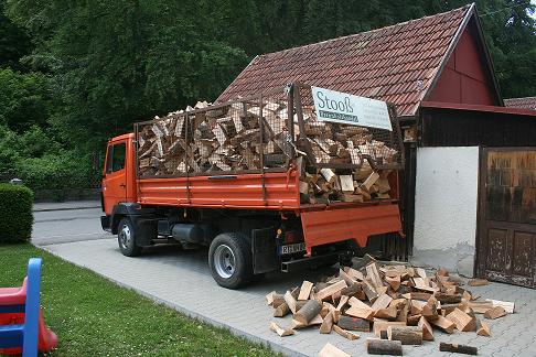Brennholzhandel Stooß GbR 0451.JPG
