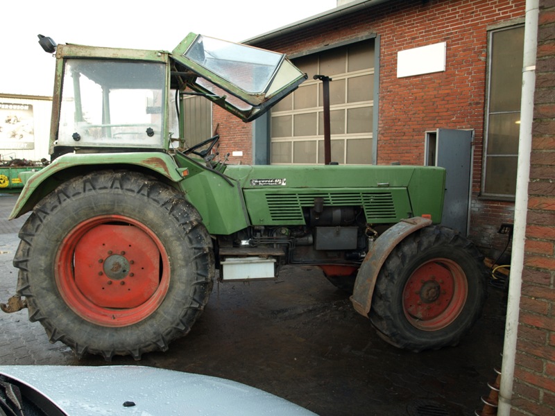 610_rechts_nicht instandgesetzt.JPG