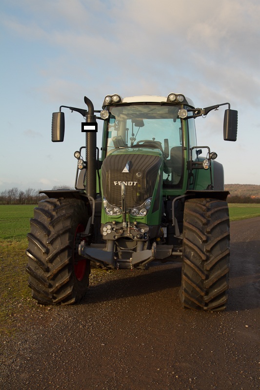 Fendt 824 (7 von 4).jpg