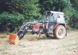 ZETOR_5211_ohne_Vorderra.jpg