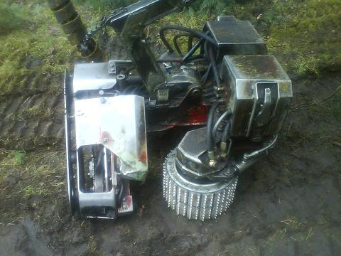 Aggregat mit Säge.JPG