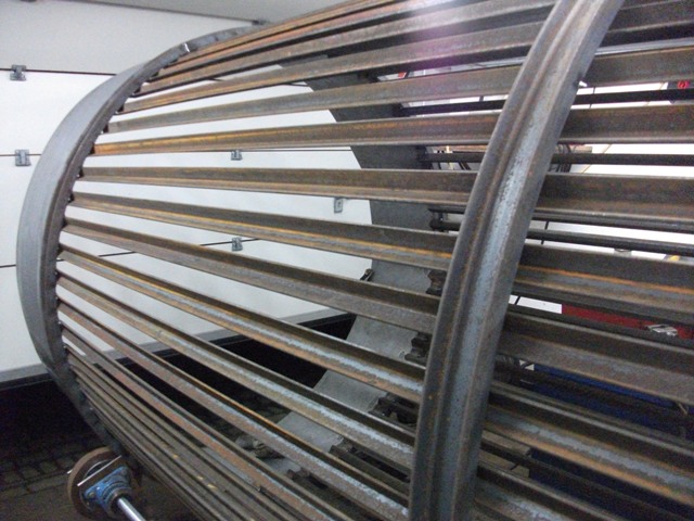 Trommel mit Auslaufblech 1.JPG