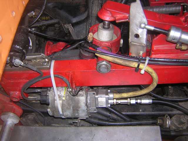 Hydraulischer Ausrücker 3.jpg