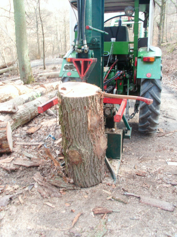 Spalten einer Meterrolle mit ca. 45cm Durchmesser.jpg