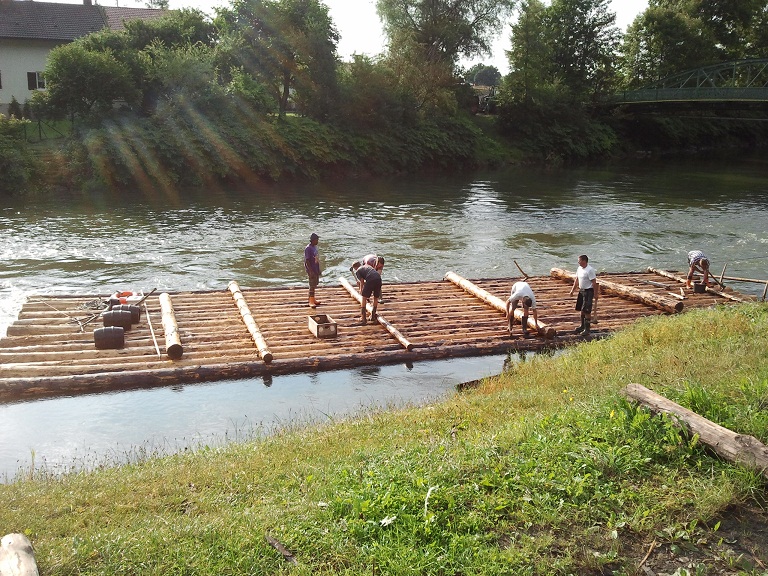 floß1.jpg