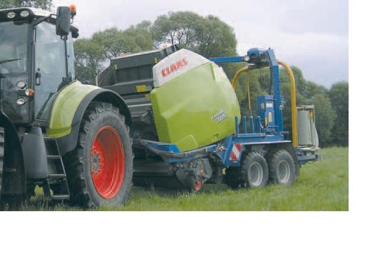 Claas Variant 385RC Göweil.jpg
