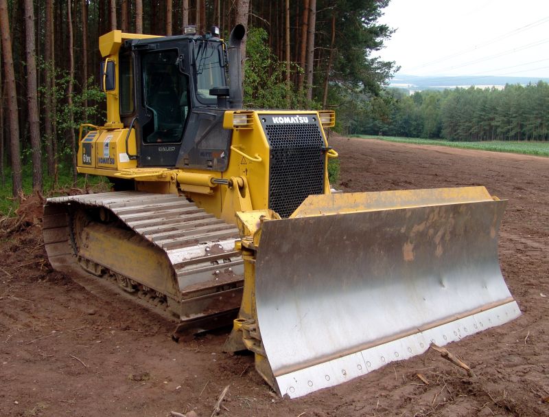 Komatsu_62PX_Planierraupe_2.jpg