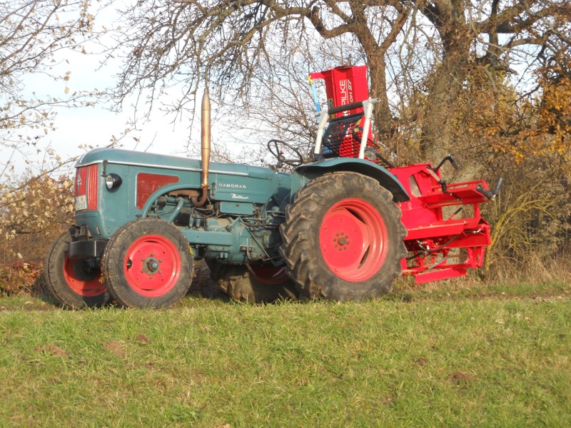 Hanomag mit Hakki.jpg