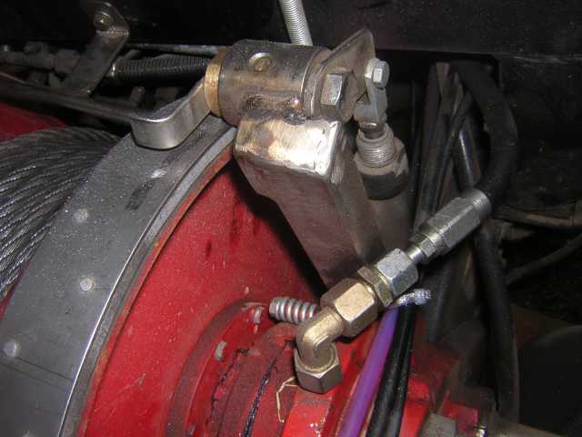 Hydraulischer Ausrücker 1.jpg