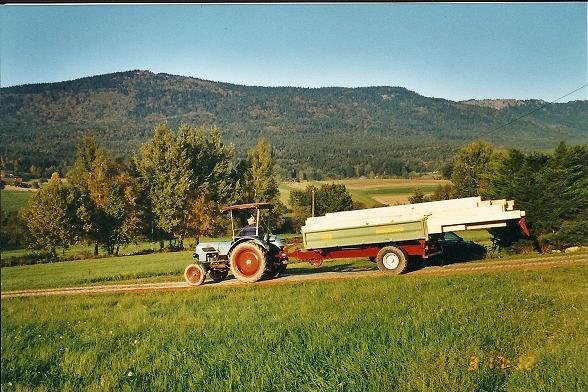 Eicher mit Kipper Landtreff.JPG