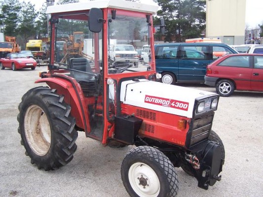 gutbrod-4300-d-4x4-allrad_2.jpg