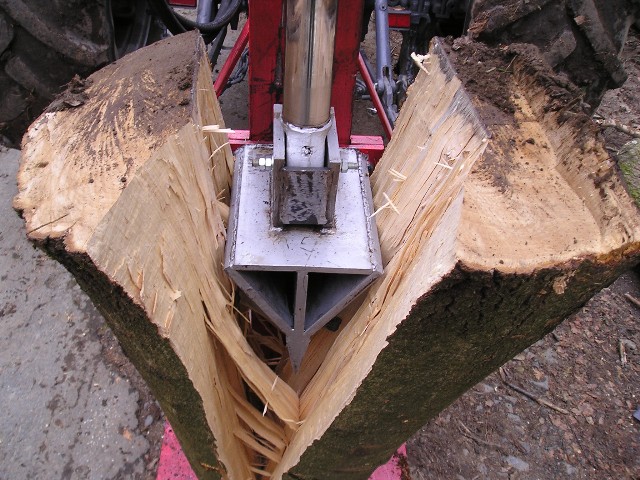 071215-Holzmachen (5) Große Webansicht.jpg