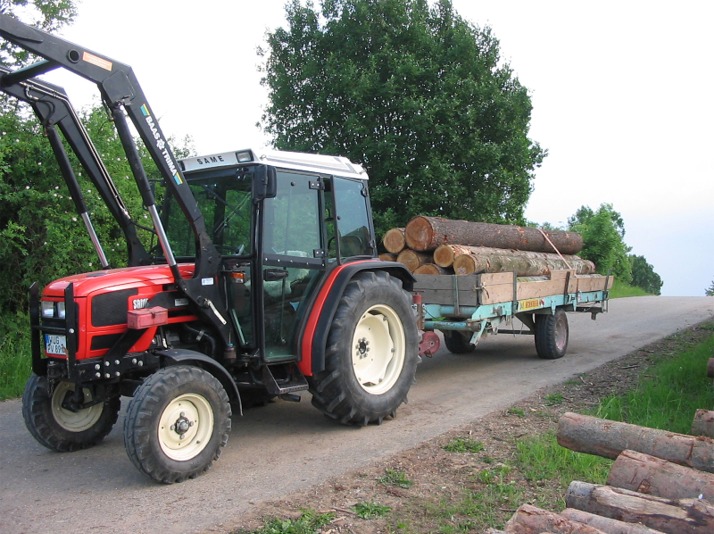 Same Argon mit Holzwagen1.jpg