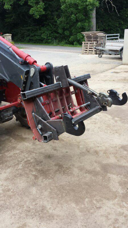 Frontlader Adapter.jpg