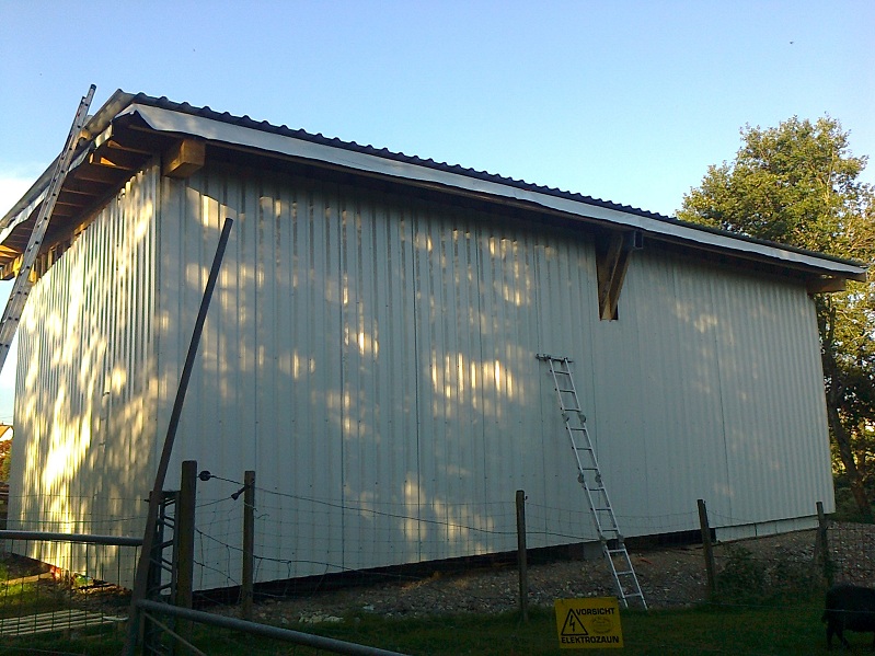 Halle Rückseite.jpg