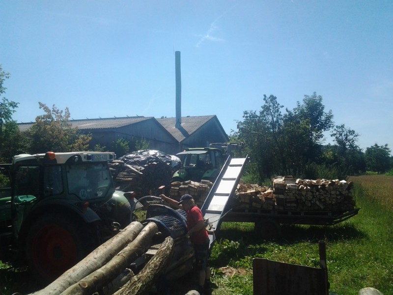 2014-07-19 12.27.13a.jpg